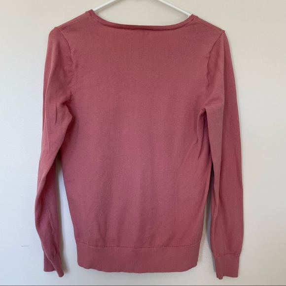 Loft Outlet Pink Long Sleeve V-Neck Light Weight Top. Size Small. - Picture 5 of 7